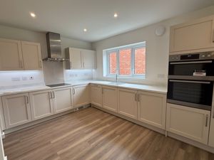 Kitchen- click for photo gallery